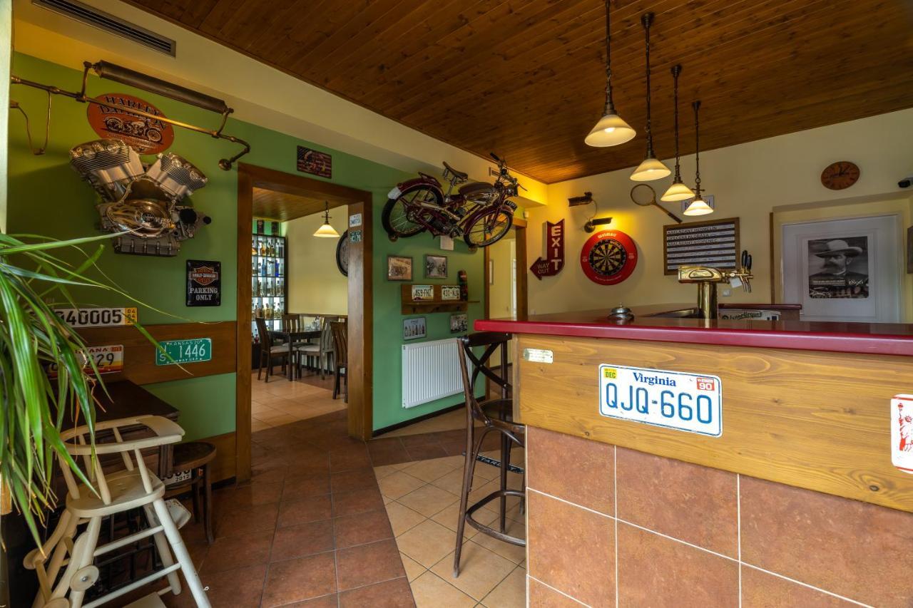Penzion Rodos - Cafe Prag Exteriör bild