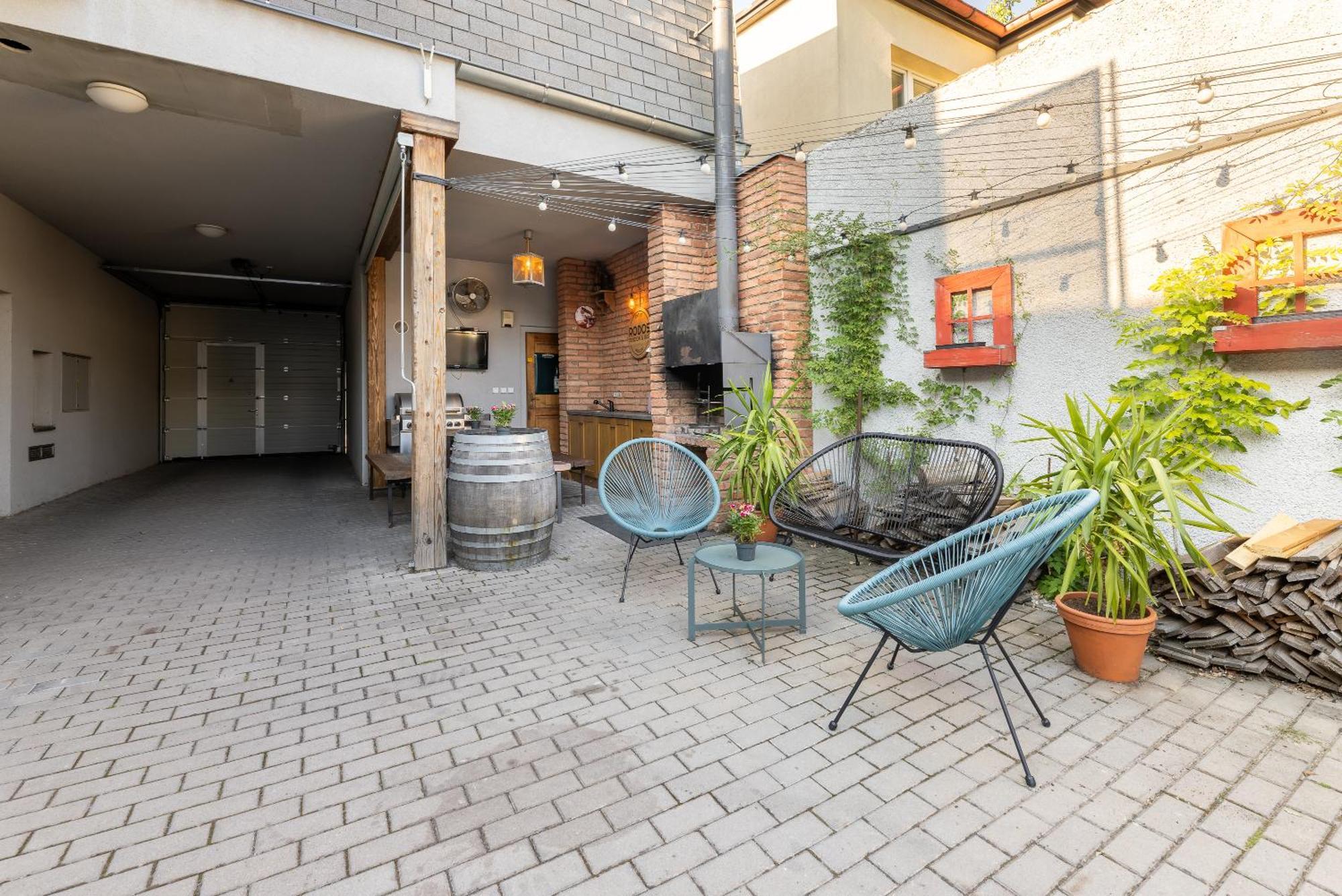 Penzion Rodos - Cafe Prag Exteriör bild